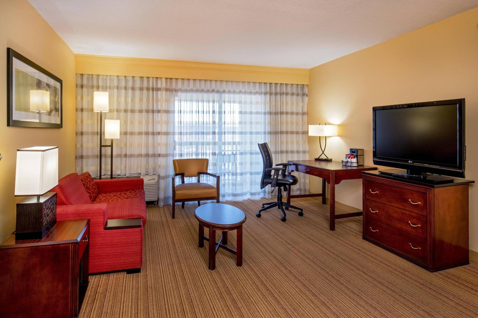 Courtyard Hartford Манчестер Екстер'єр фото